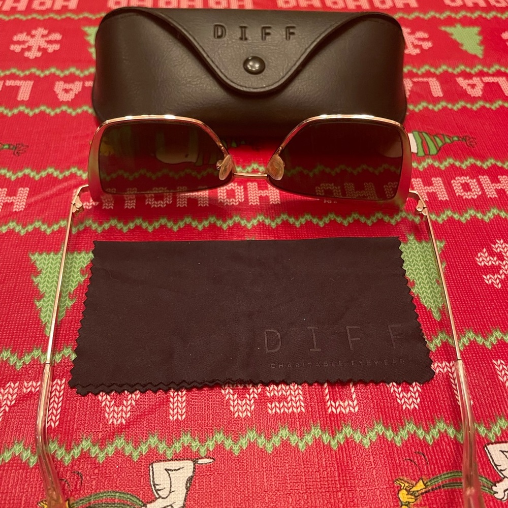 Diff Sunglasses - image 4